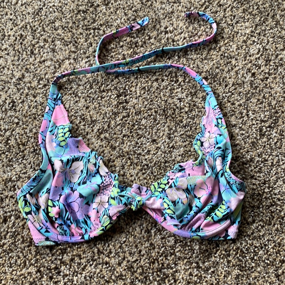 Victoria’s Secret Bikini Top